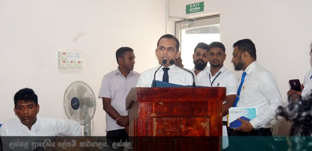 Minister_janaka_ceremoney