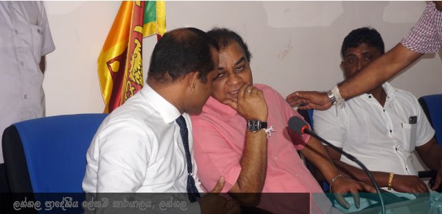 Minister_janaka_ceremoney